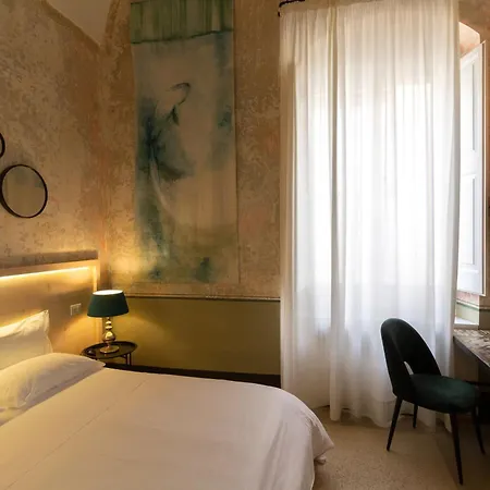 Casa Galateo 20 Bed & Breakfast 4*