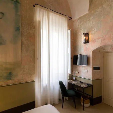 Casa Galateo 20 Bed & Breakfast 4*