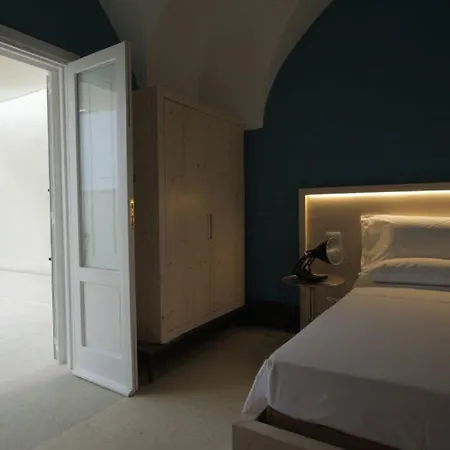 Casa Galateo 20 Bed & Breakfast 4*