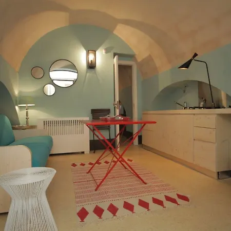 Casa Galateo 20 Bed & Breakfast 4*