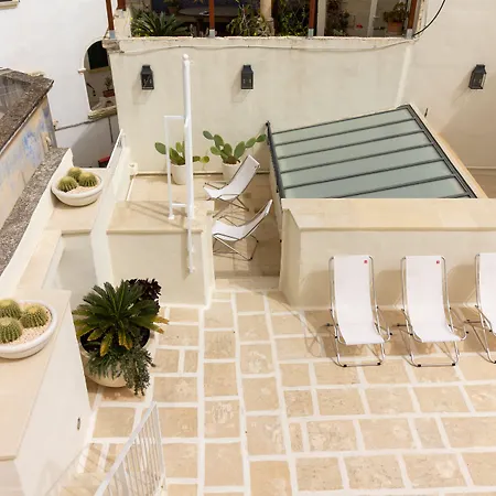 Casa Galateo 20 Bed & Breakfast 4*